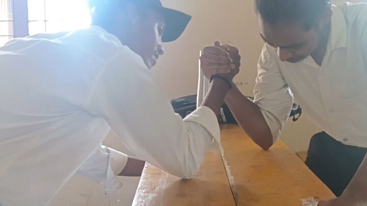 panja in college gym boy vs gully boy