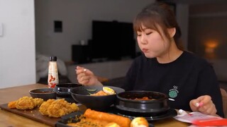 mukbang bún, trứng chả cá và gà rán #food