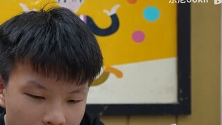 In the barber shop, I pretended to be a technician to wash my nephew's hair...and almost got interna