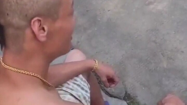 Ever since I switched to an iron chain, it’s gotten heavier and heavier. My neck just feels a bit it