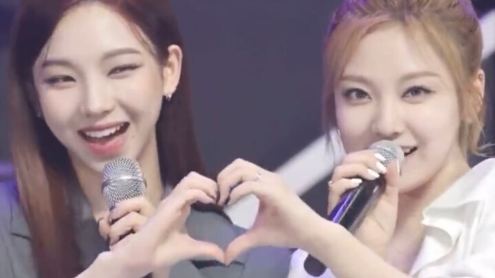 يو نينغ تعلن رسميًا اسم ثنائيها! الأخت ليو ونينغ نينغ: نحن كارينينغ!