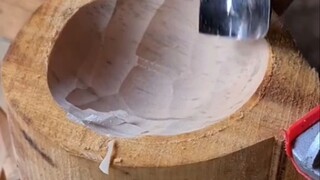 SATISFYING WOOD CARVING!! 😳😳😳