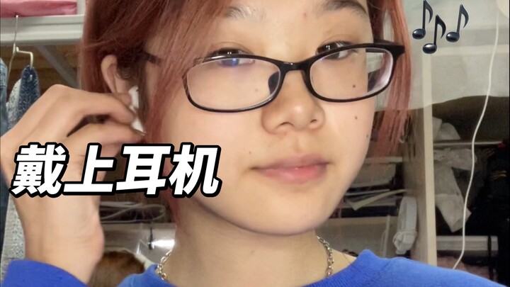 当kpop人自拍不会摆动作时……