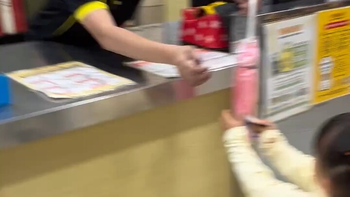 当你真正相信因果,便会发现:每一个善念、每一份真诚,都在悄悄照亮前路。