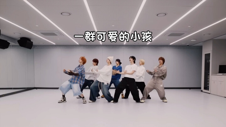 لطالما لم أرَ أحدًا يقدّم نسخة مغناة من هذه الأغنية.