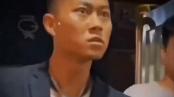 Còn TMD khá lịch sự đấy