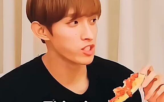 เซเวนทีน ฮงจีซู-อีซอกมิน “ฟังไม่รู้เรื่อง” “ถ้าอย่างนั้นก็เลิกพูดอังกฤษไปเลย” ถ้าไม่ไหวจริงๆ DK เธอใ