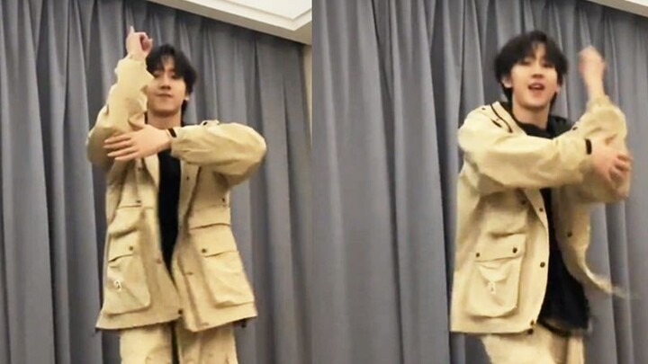 Zhao Rang dances to SHINee's "Sister is so beautiful"