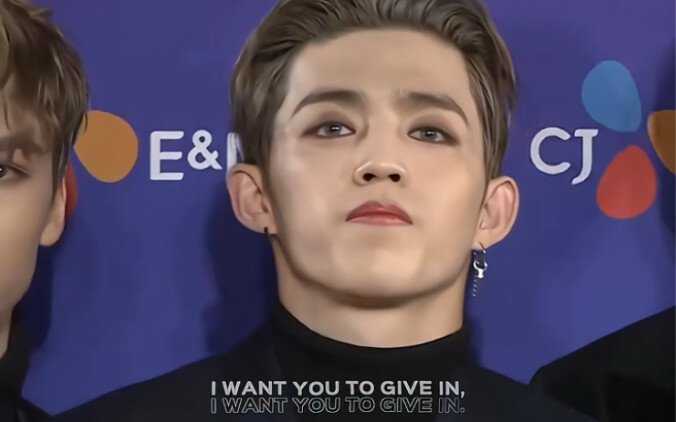 “coups前辈看起来很凶……”