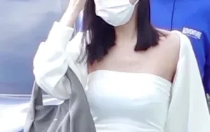 แฟชั่นสีขาวเจิดจรัส