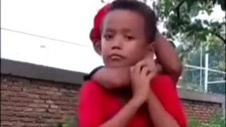 Even a kid knows how to crack a naked choke