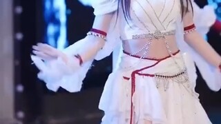 闲来无事，勾栏听曲，插花弄玉