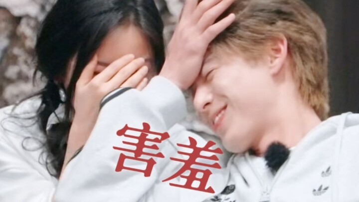 Ra mắt cực震撼! Công khai “đẩy thuyền” cặp đôi ngay trước mặt hai nhân vật chính, bạn bè thân thiết bắ