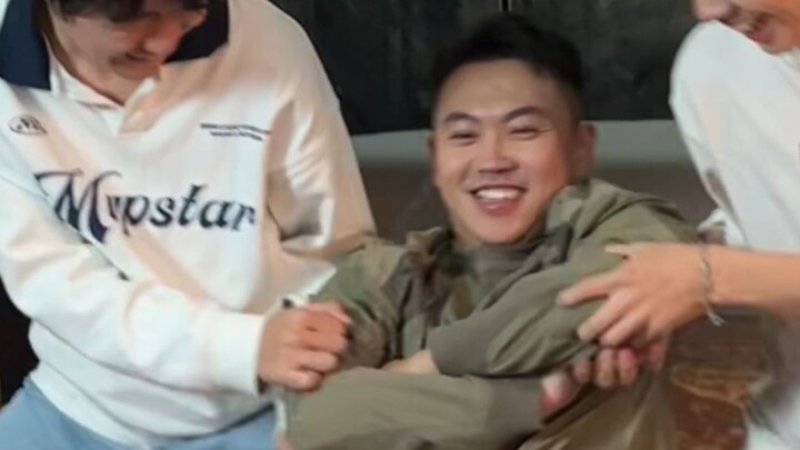 救救贺导——皮皮虾马步舞挑战！