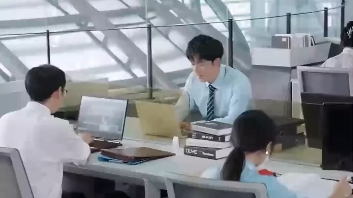 Chinese Short Drama My virtual girlfriend is my boss