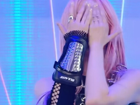 四个人当时都挺慌的吧哈哈哈哈哈哈哈哈～