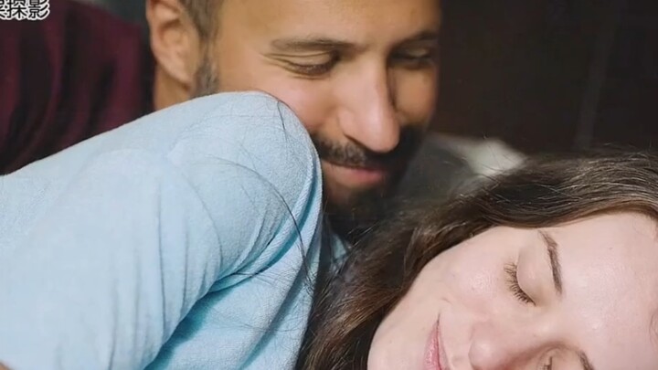 สาวสวยแค่หลับไปเพียงครั้งเดียว แต่พอตื่นขึ้นมากลับรู้สึกว่าบนหน้าเหมือนมีก้อนใหญ่ขึ้นมา