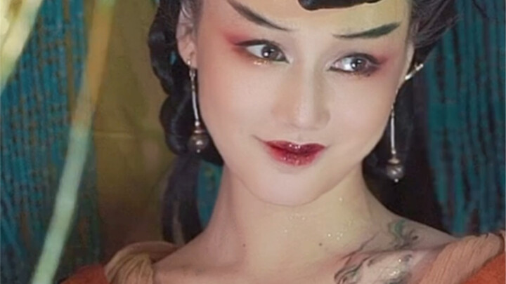 “Everyone hates her, yet everyone wants to be like her.”