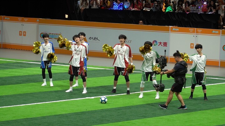 Pertunjukan Cheerleading 2.0 Street Dance Pertemuan Olahraga Keluarga TF Remaja 20240706