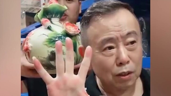 Feeling guilty about selling “fake alcohol”? Pan Changjiang actually ignored a live call from an ant