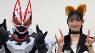 茲姆莉跳狐狸舞🦊