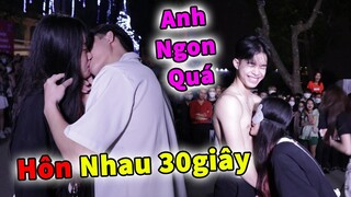 Cô Gái Vã Quá Đòi Ăn Nhau Trên Phố Cùng Trai Lạ | Ghép Đôi Cùng Người Lạ