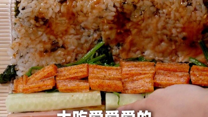 Sebenarnya, bahan apa saja yang ditambahkan hingga membuat si Abang bisa makan nasi gulung rumput la