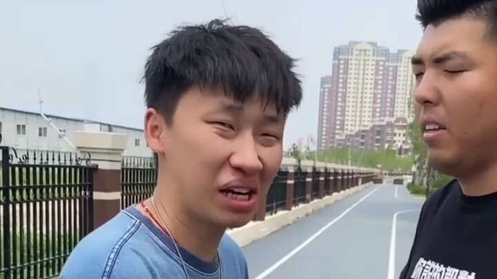 My roommate’s super sweet clipped voice is attacking me—I just can’t take it anymore! The ending is 