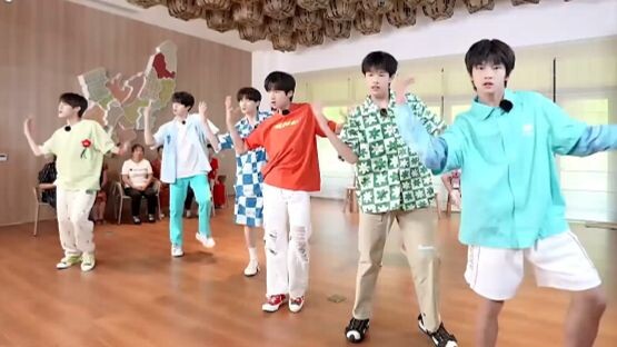 【TF đời thứ ba】Lúc đó xem đoạn trailer này mình phấn khích quá chừng!!!