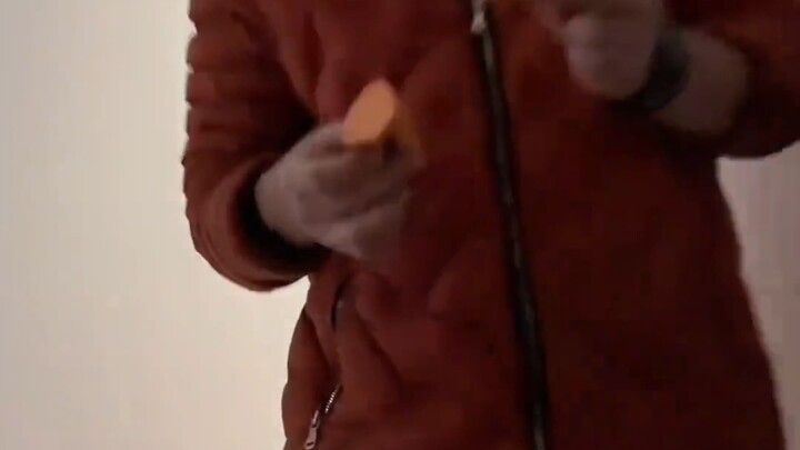 Loại người này khôn lanh nhất, không muốn nấu thì cứ hỏi hoài.