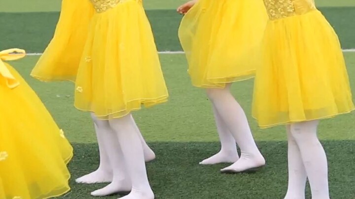 โรงเรียนประถมศึกษาซวงเหอ เมืองซวงเหอ อำเภอจินอัน การเต้นรำในโรงเรียน “กระต่ายกระชับใจ”