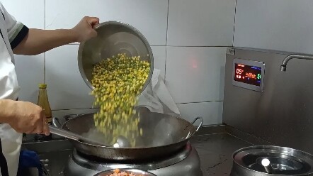 ความลับของมื้อกลางวันวันศุกร์