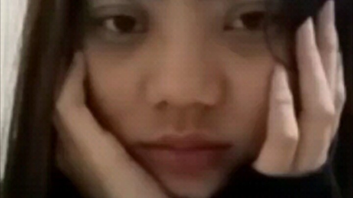 expresi Wajah dia pas harus gua tinggal pas lebaran