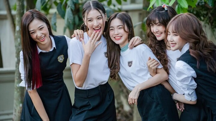 โรงเรียนประจำ ‖ ขอให้ผู้หญิงทุกคนได้ใช้ชีวิตอย่างอิสระและร้อนแรง