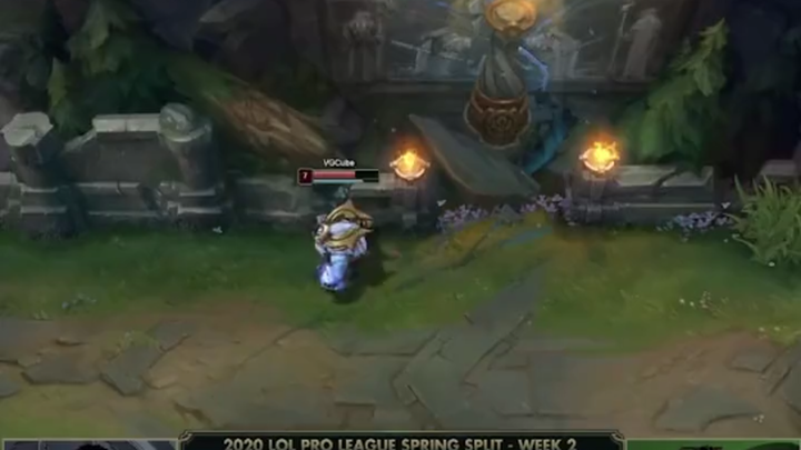 “Giày trượt ván của TheShy lần đầu xuất hiện tại trận đấu đường trên ở giải LPL” – Vòng bảng Mùa Xuâ