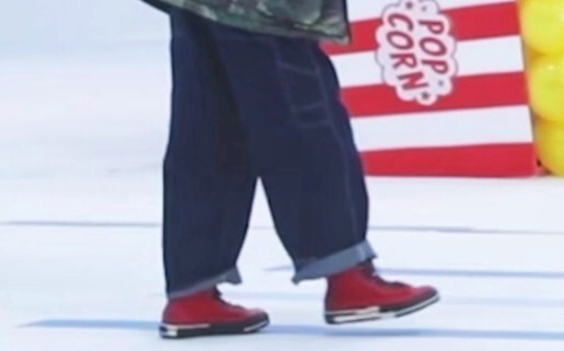 [Yan Haoxiang] Little Bear Strolls Along, So Cuddly and Cute~