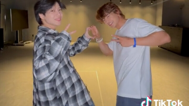 [Dance Challenge] 240820 Taemin × Minho Sexy in the Air Dance Challenge