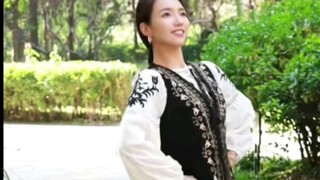 托肯适合民族舞，现代舞怎么那么搞笑