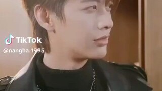 Người Lạ Trong Gương ( Hà Kiến Kỳ , Tử Du ) Full