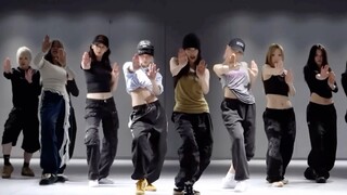 هذه أول مرة أقوم بقص هذا النوع، ضحكت لمدة ساعة قبل أن أنشره، ههههه، whiplash