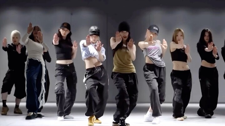 นี่เป็นครั้งแรกที่ฉันแก้ไขสิ่งนี้ ฉันหัวเราะอยู่ชั่วโมงหนึ่งก่อนจะโพสต์ ฮ่าๆๆๆ แส้ฟาด