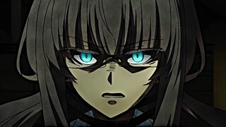 Thuộc tính tóc trắng và yandere đầy đủ