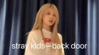 Stray Kids—tari ulang Back Door