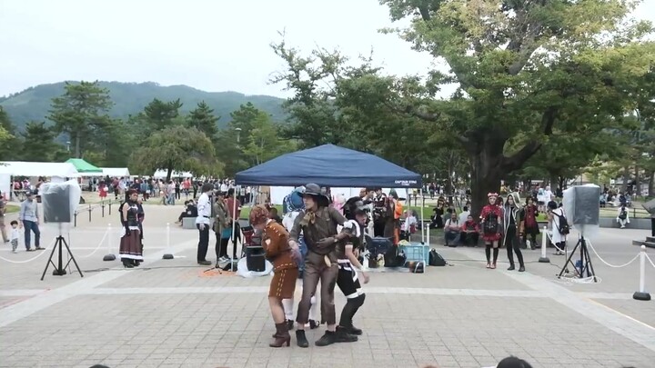 This Chinese game is wildly popular overseas, and Japanese players have even started cosplaying and 