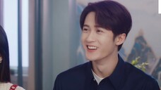 เฉียงชิงซีมาที่ประตูทั้งกลางวันและกลางคืน และตามที่คาดไว้ คน E คุ้นเคยกับการโต้ตอบกับลูกค้า
