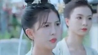 24.  A modern girl accidentally travels to ancient times and makes a prince fall for her