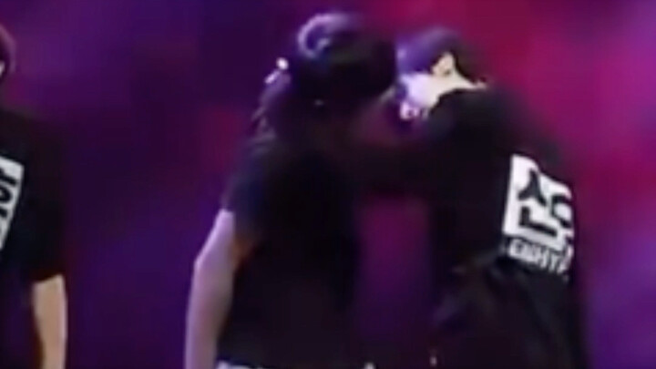 [ENHYPEN] As the backup dancer, I’ve got to ask: “What exactly is our relationship right now?”