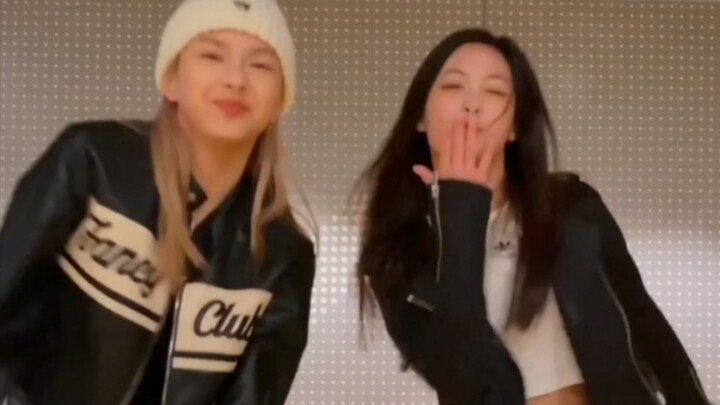 BABYMONSTER AHYEON x CHIQUITA These two babies are inseparable.