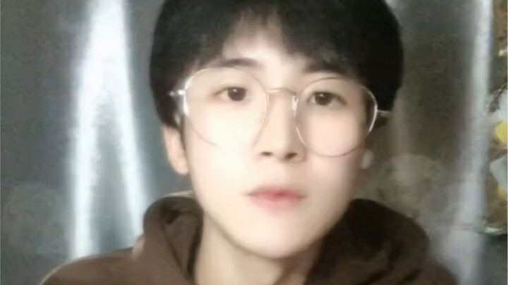 Lần đầu đăng lên Bilibili không biết nên đặt tiêu đề gì ^