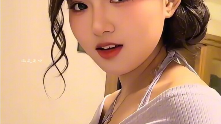 Tiền mừng cho cô bạn gái thân thiết chuẩn bị xong rồi mà chưa kịp đưa, lại còn bị cô ấy “đòi nợ” luô